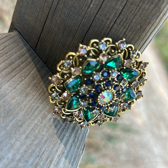Aurora Borealis Gold, Blue and Green Statement Glass Rhinestone Brooch - Picture 3 of 7